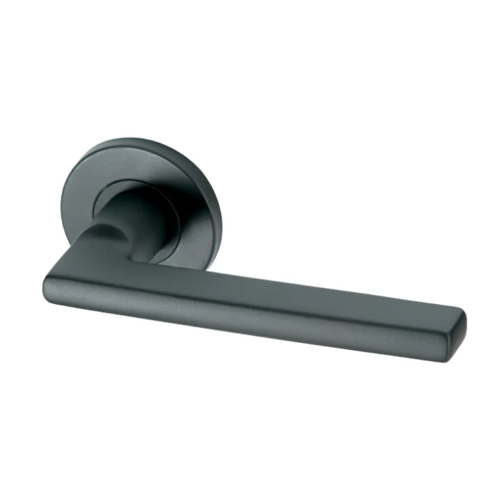 Pello Black Stainless Steel Handle