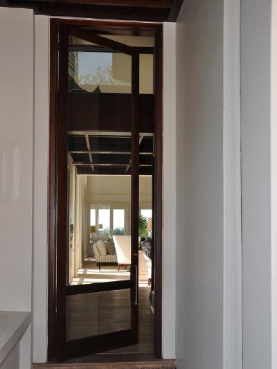 Full Pane with Safety Rail 813 X 2032