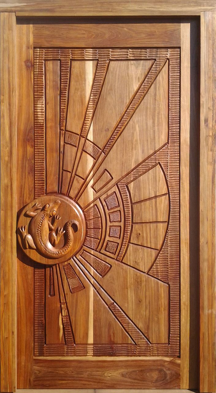 Ilanga Hand Carved Pivot