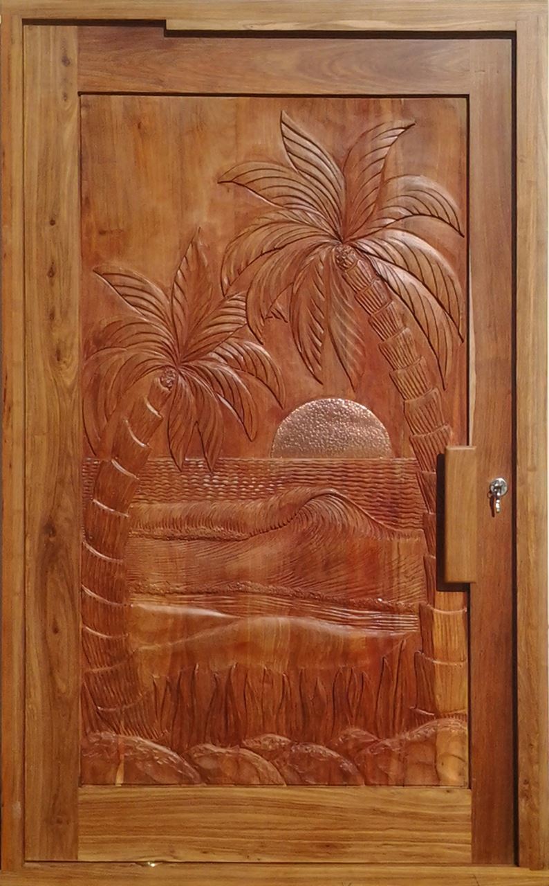 Island Hand Carved Pivot
