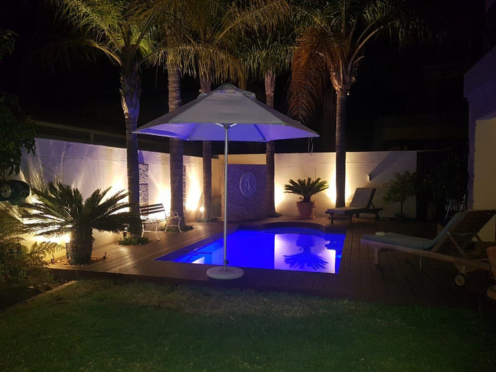 4 Everdeck Redwood Ultra Composite Decking Board