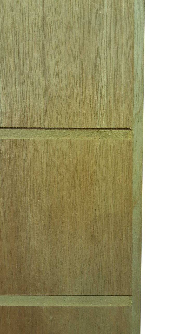 Heavy Duty Solid Core EE Grooved Door – Close-Up of Veneer Texture